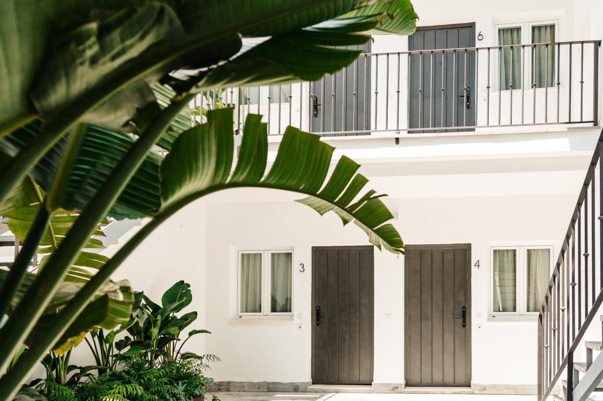 Astuto 21 Suites - Adults Only เฮเรซ เด ลาฟรอนเตรา ภายนอก รูปภาพ